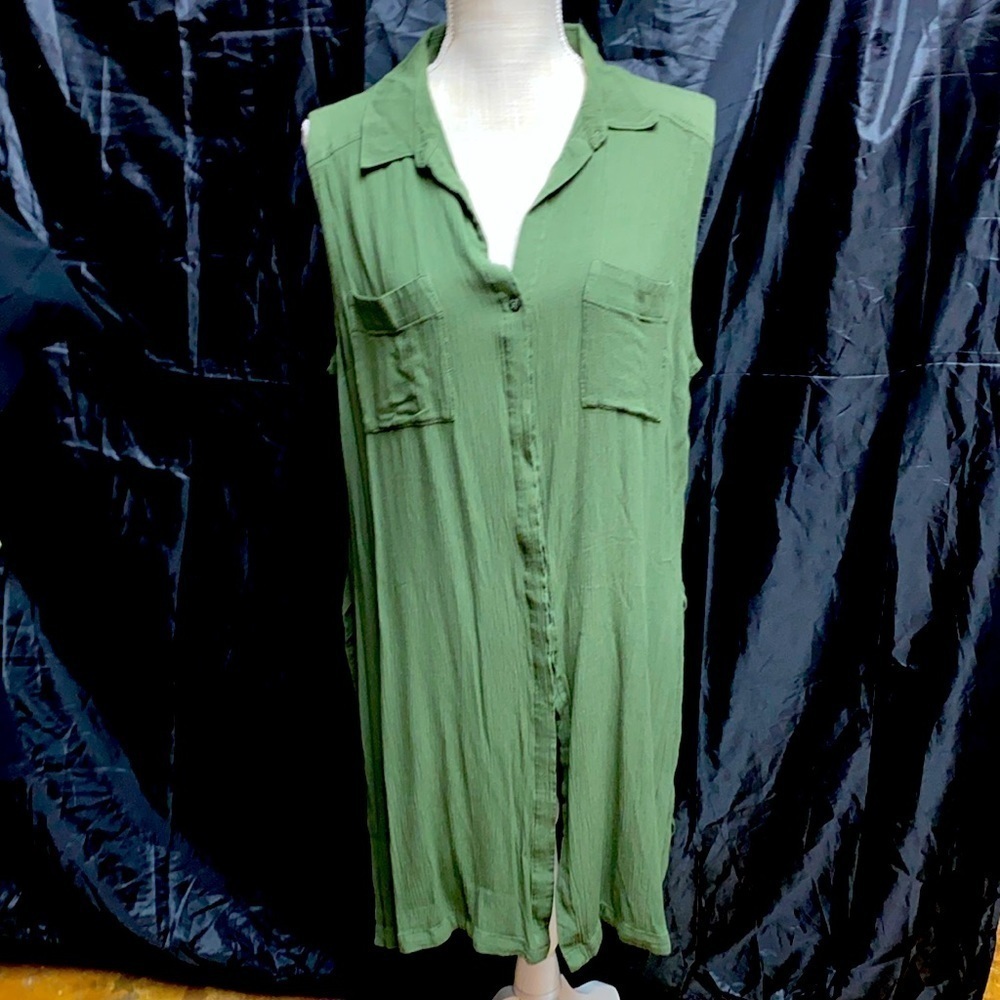 White House Black Market Olive Sleeveless Button-Front Tunic Shirt